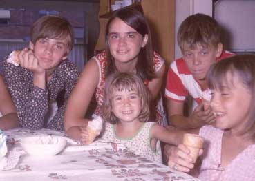 Eddie and his Four Sisters